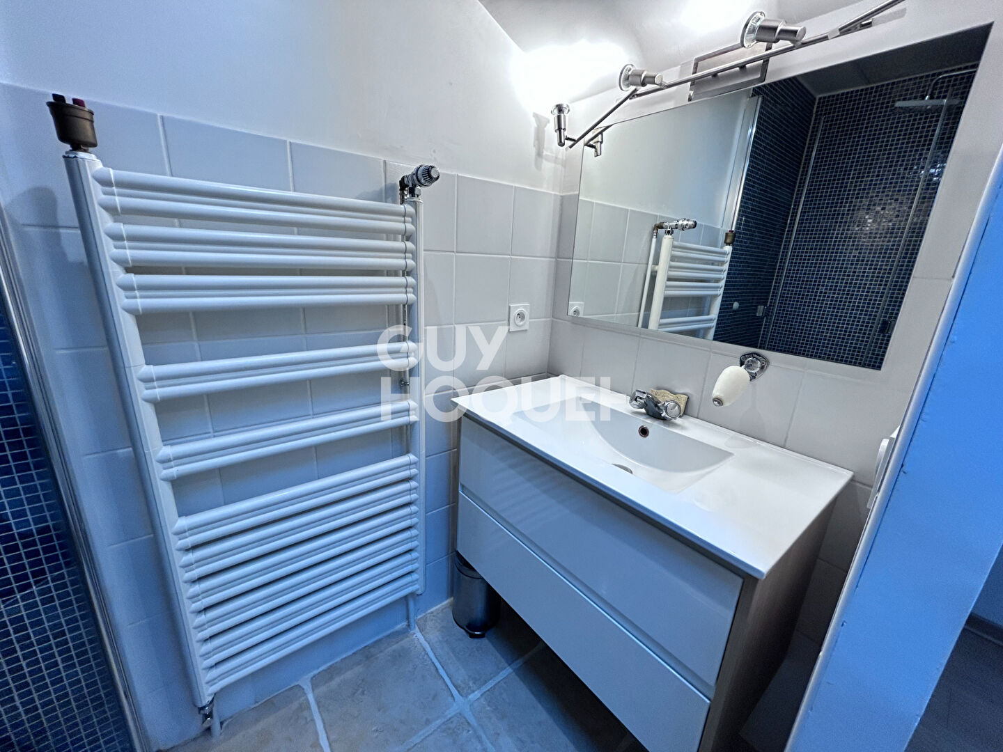 studio meublé à louer à Ste Marie d'Alloix 550 CC