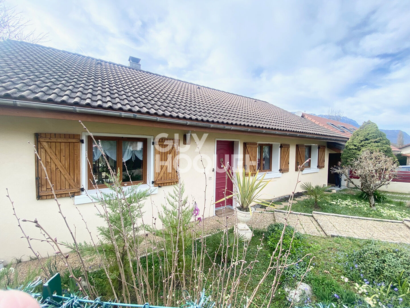 Maison d'exception à Goncelin - Un havre de paix à ne pas manquer !