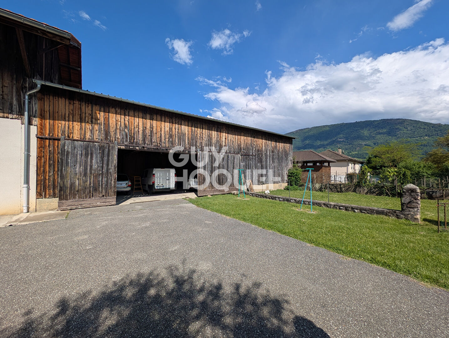 Hangar à vendre à La Buissière