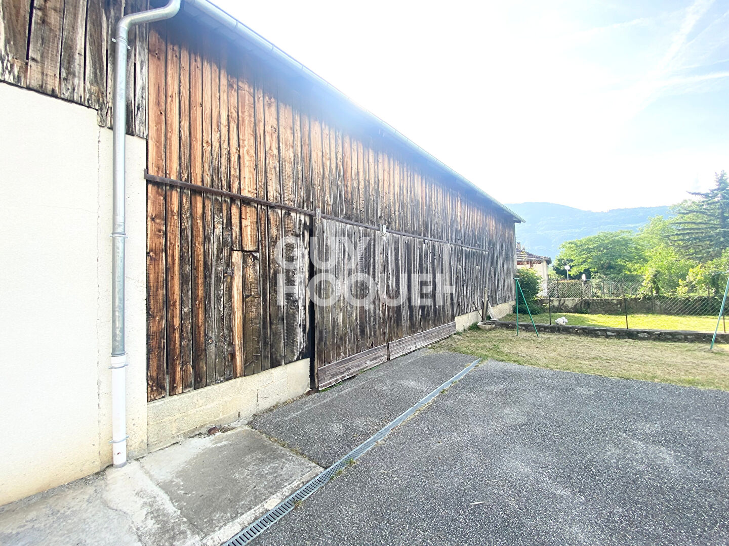 Hangar à vendre à La Buissière