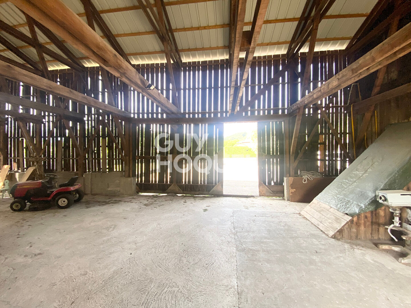 Hangar à vendre à La Buissière