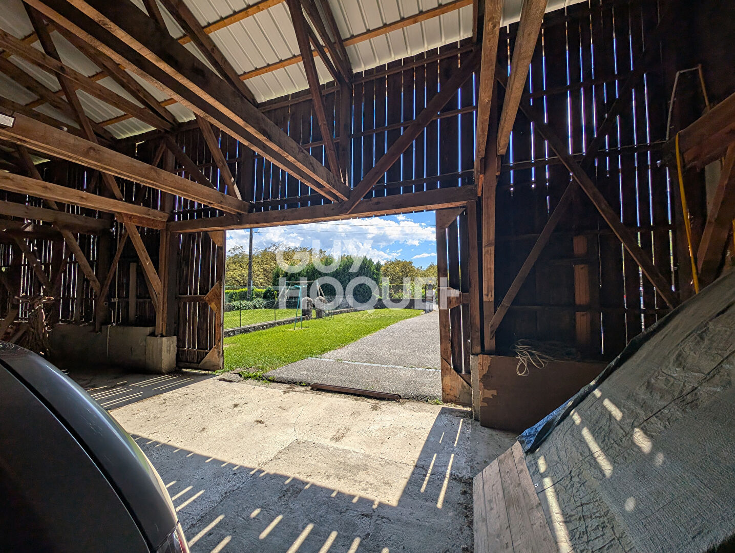 Hangar à vendre à La Buissière