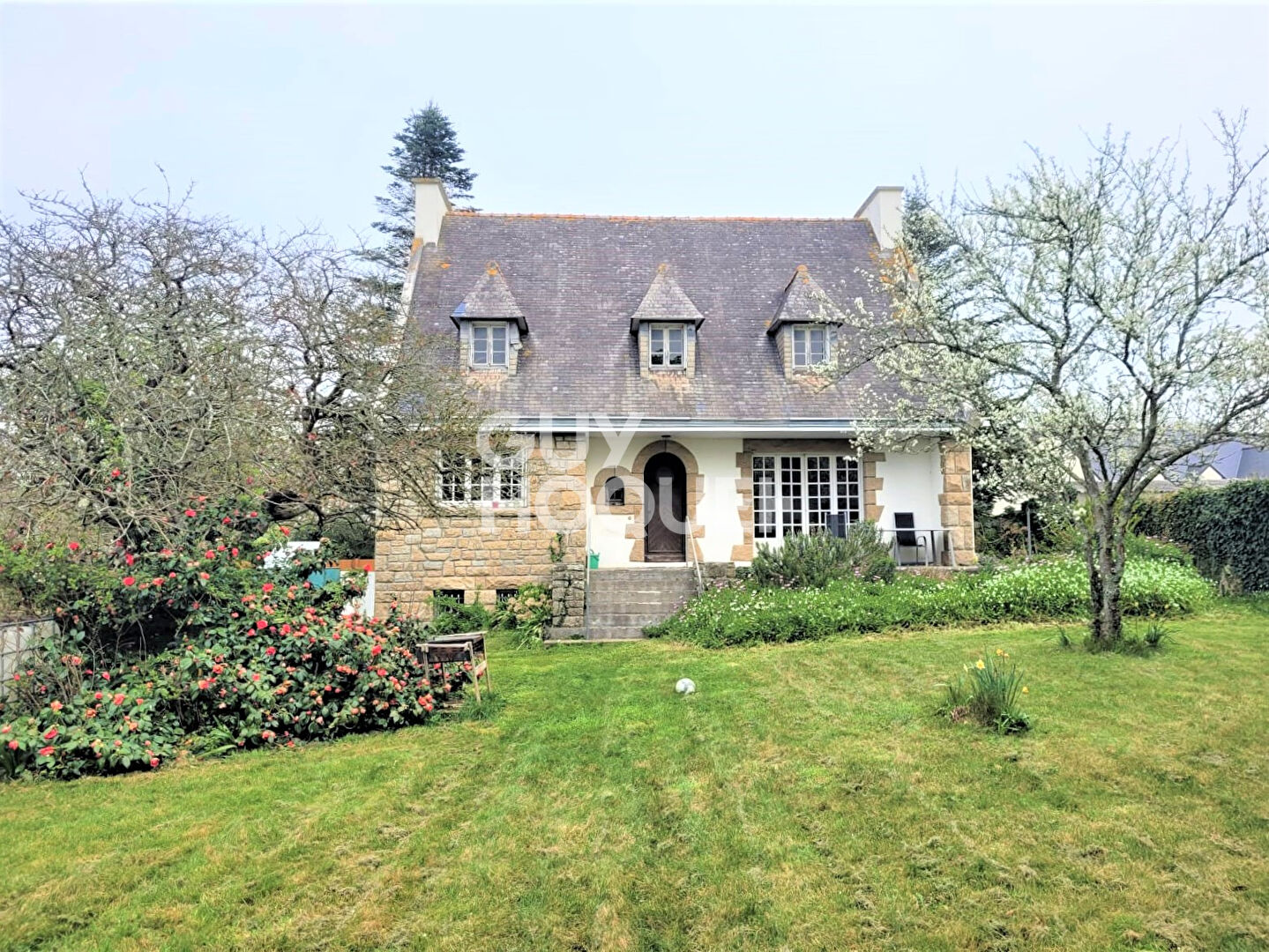 Vente d'une maison T4 (83 m²) à PLOZEVET