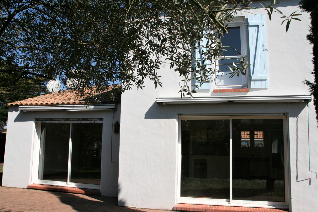 Vente :  Maison T4 (100 m²)  proche sentier côtier à PORNIC