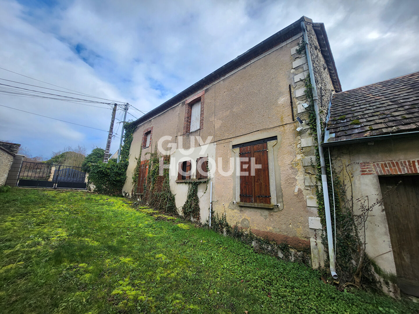Maison à vendre à Saint Loup de Naud - Référence 2851