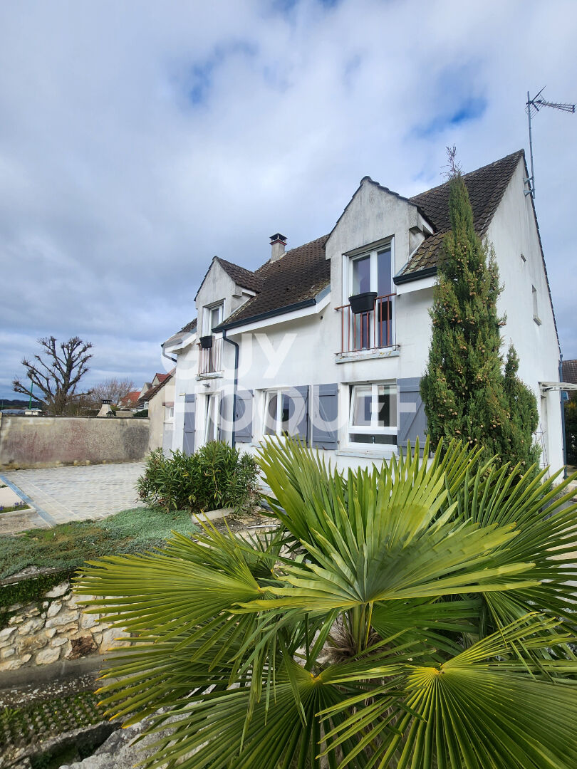 À vendre à 5 minutes de la gare de LONGUEVILLE, maison de 121 m².