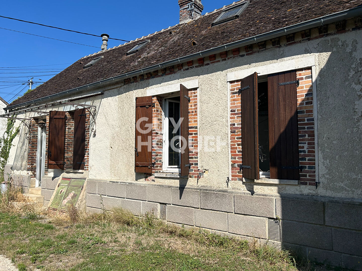 MAISON EN PIERRE AVEC GRANGE INDEPENDANTE