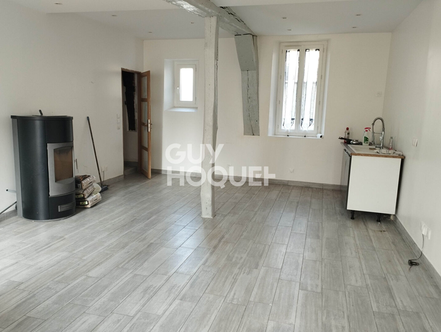 Maison à vendre à Chalmaison - 6 pièces, 4 chambres, bon état