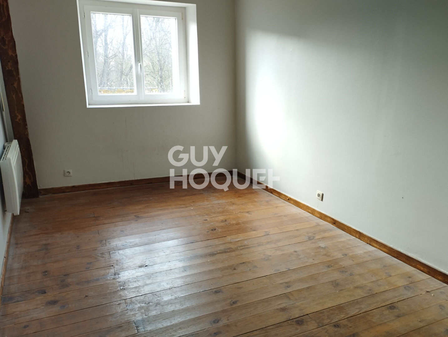 Maison à vendre à Chalmaison - 6 pièces, 4 chambres, bon état