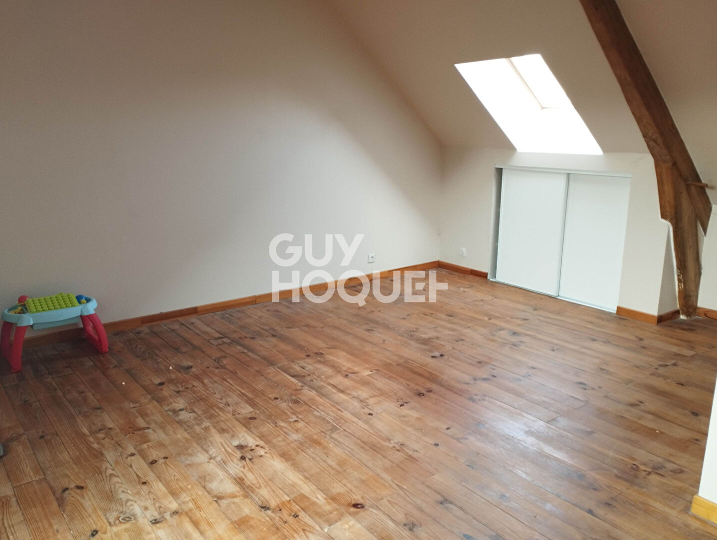 Maison à vendre à Chalmaison - 6 pièces, 4 chambres, bon état