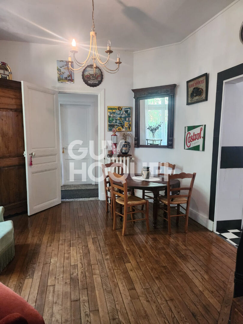 Maison de Maître à Vendre à Gouaix - Charme et tranquillité