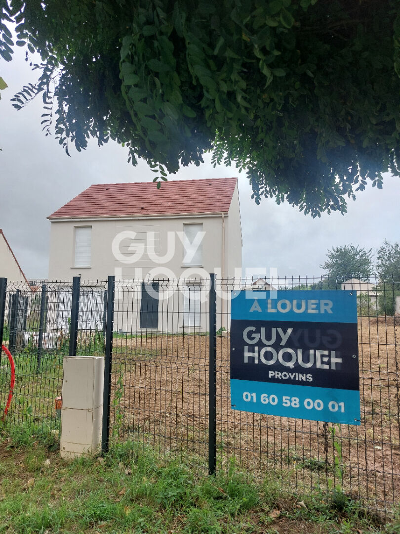 Maison à louer à Gouaix - 5 pièces, 4 chambres, état neuf