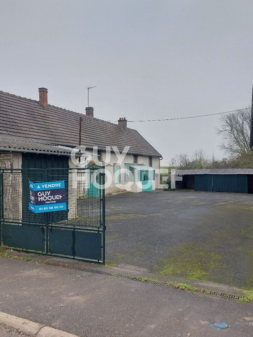 Corps de ferme à vendre à LECHELLE - proche Provins