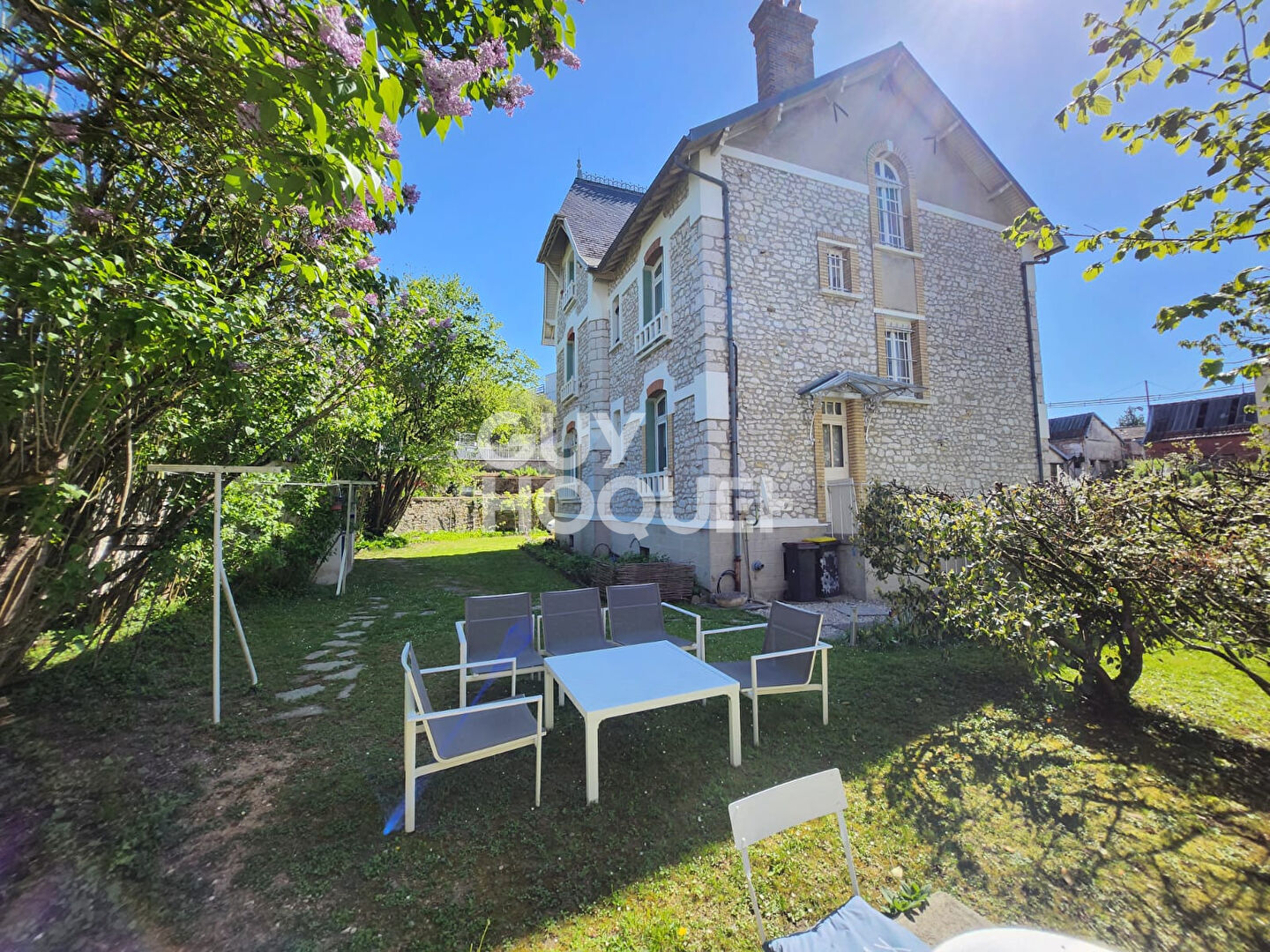 Maison spacieuse de 7 pièces à vendre à Longueville - gare à pied - ligne P - Réf. 2983