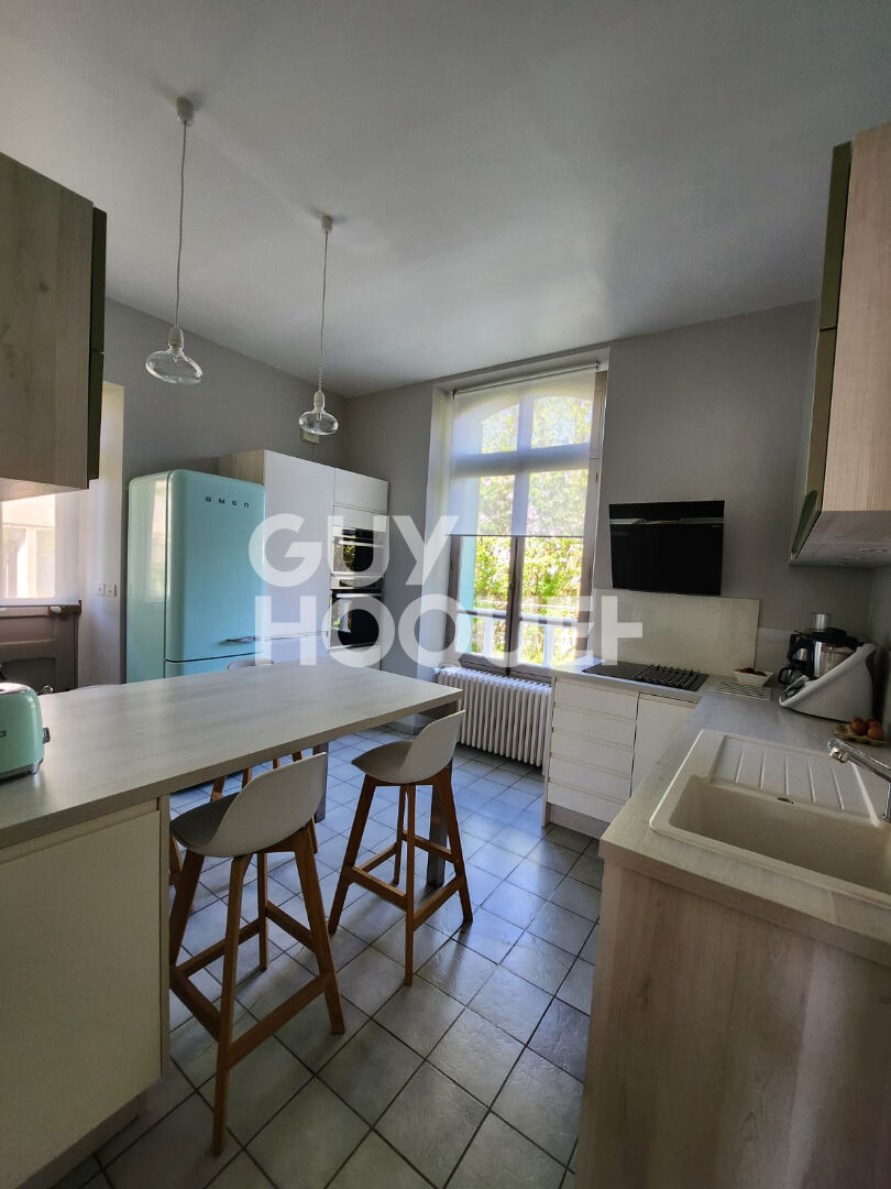 Maison spacieuse de 7 pièces à vendre à Longueville - gare à pied - ligne P - Réf. 2983