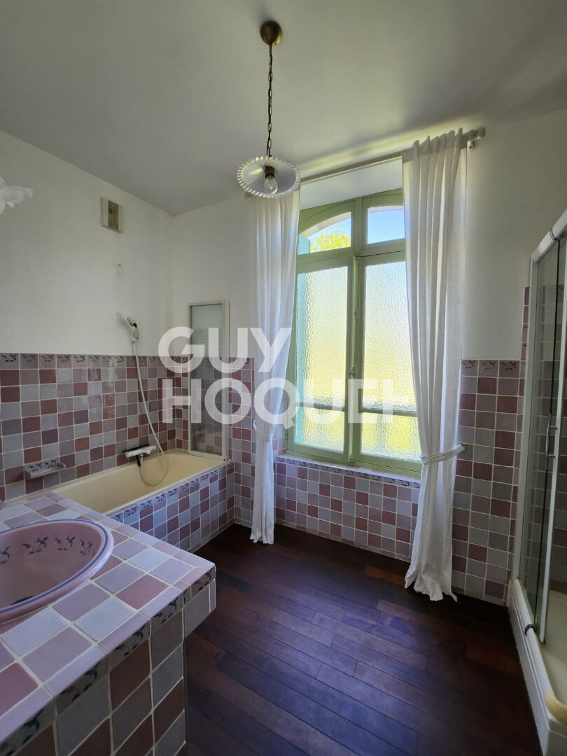 Maison spacieuse de 7 pièces à vendre à Longueville - gare à pied - ligne P - Réf. 2983