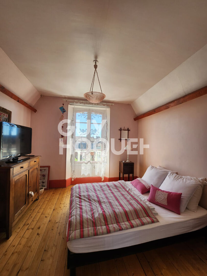 Maison spacieuse de 7 pièces à vendre à Longueville - gare à pied - ligne P - Réf. 2983