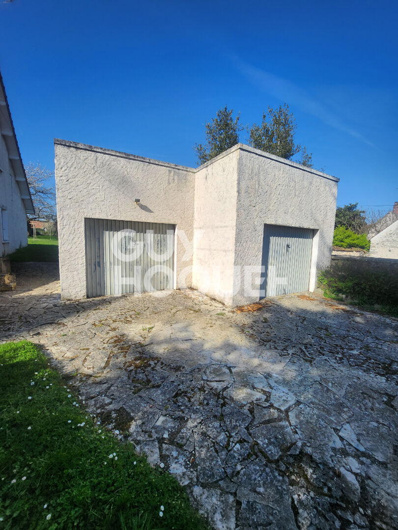 Maison spacieuse à vendre à Gouaix - 5 chambres, grand terrain !