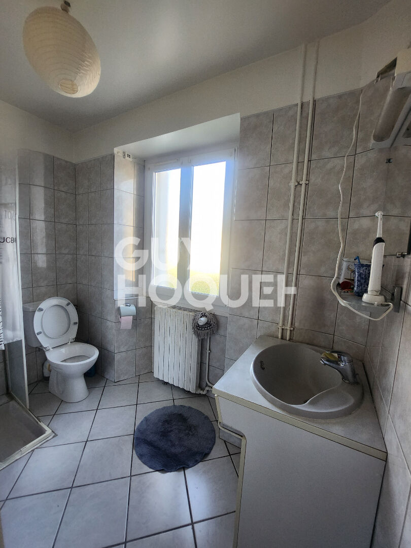 Maison spacieuse à vendre à Gouaix - 5 chambres, grand terrain !