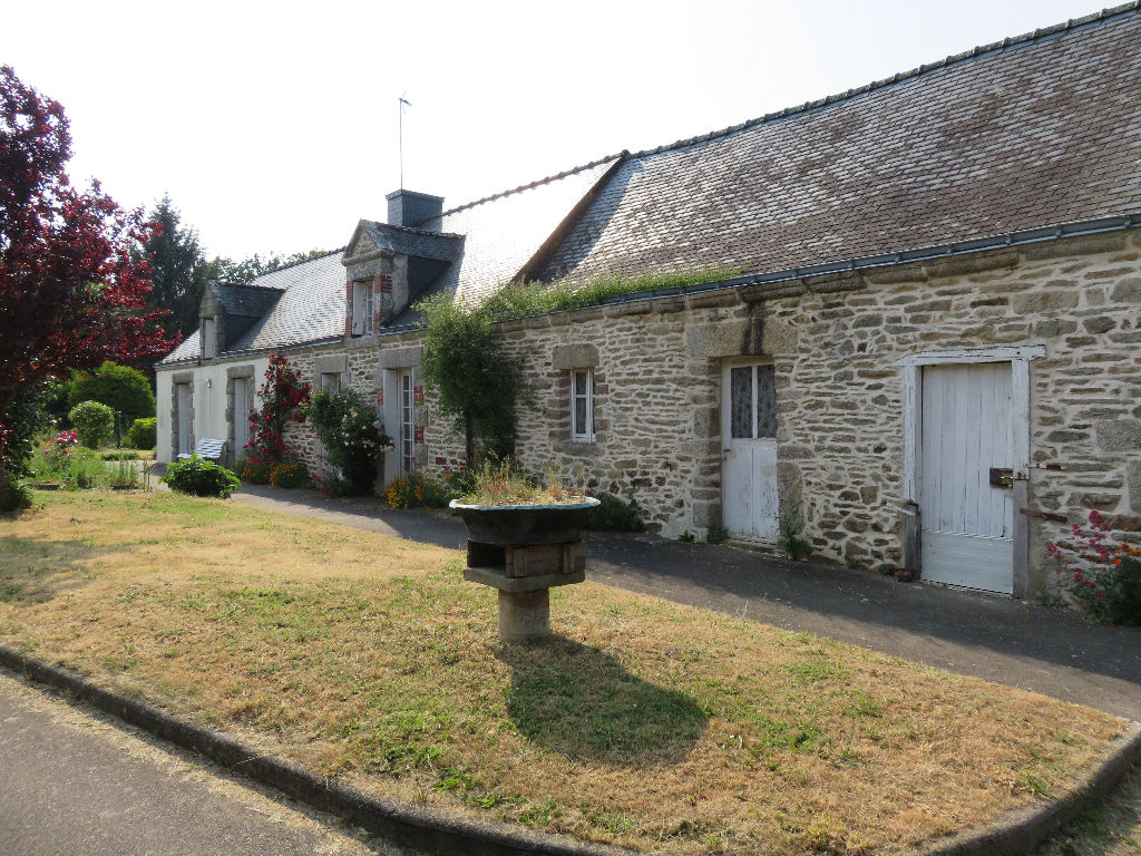 Maison 5 pièces de 100 m² à vendre à LAUZACH (56190).