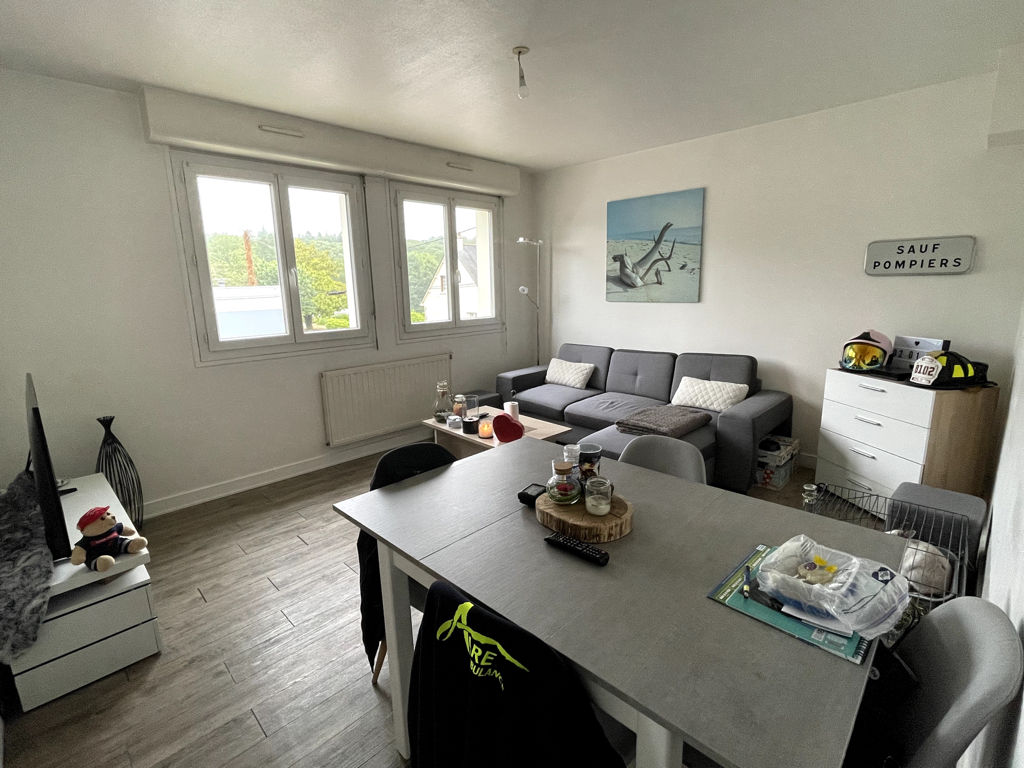 Vente : appartement 3 pièces (68 m²) à ELVEN