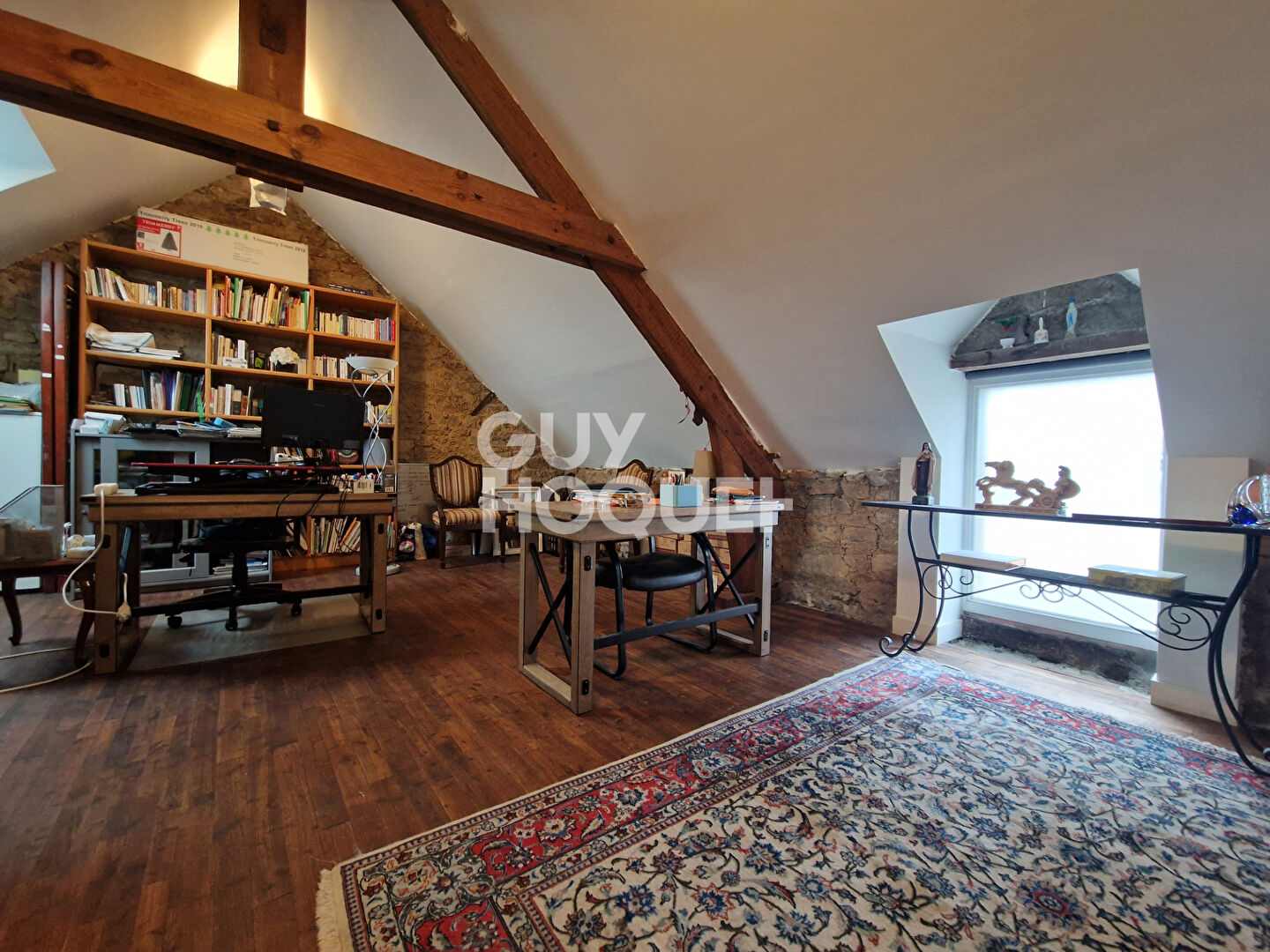 RARE ! MAISON D'ENVIRON 165 M2 DANS LE BOURG D'ELVEN !