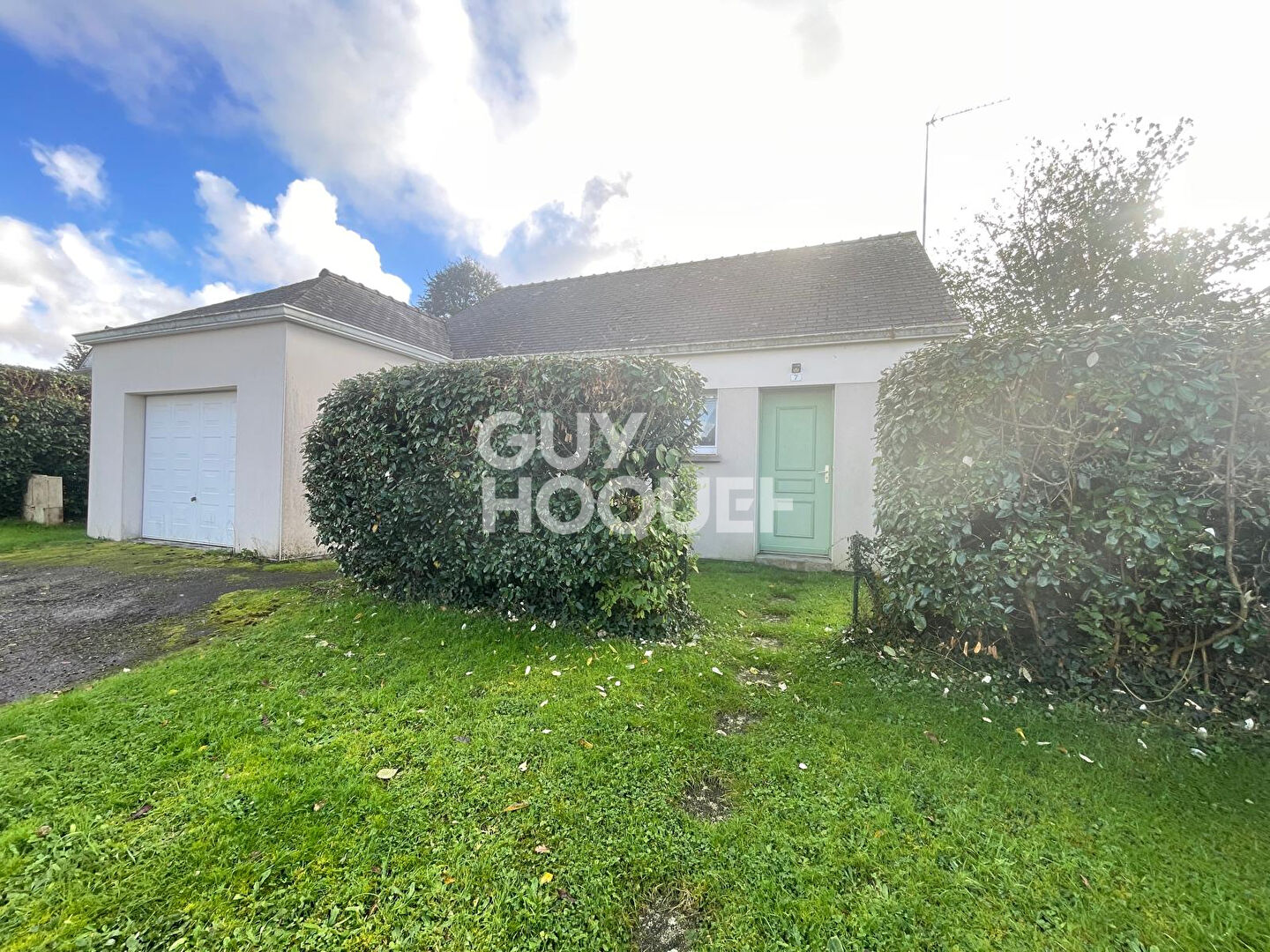 Charmante maison au coeur d'Elven avec locataire en place !