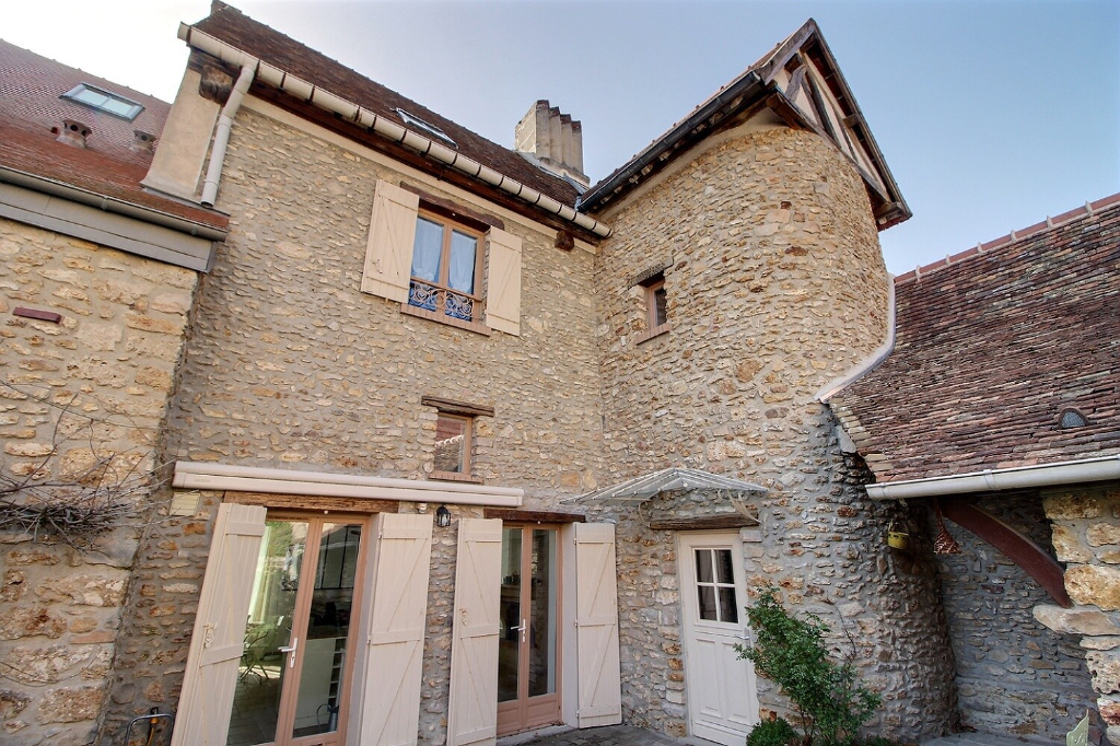 Maison 5 pièces (123 m²) à vendre à SAINT LEGER EN YVELINES