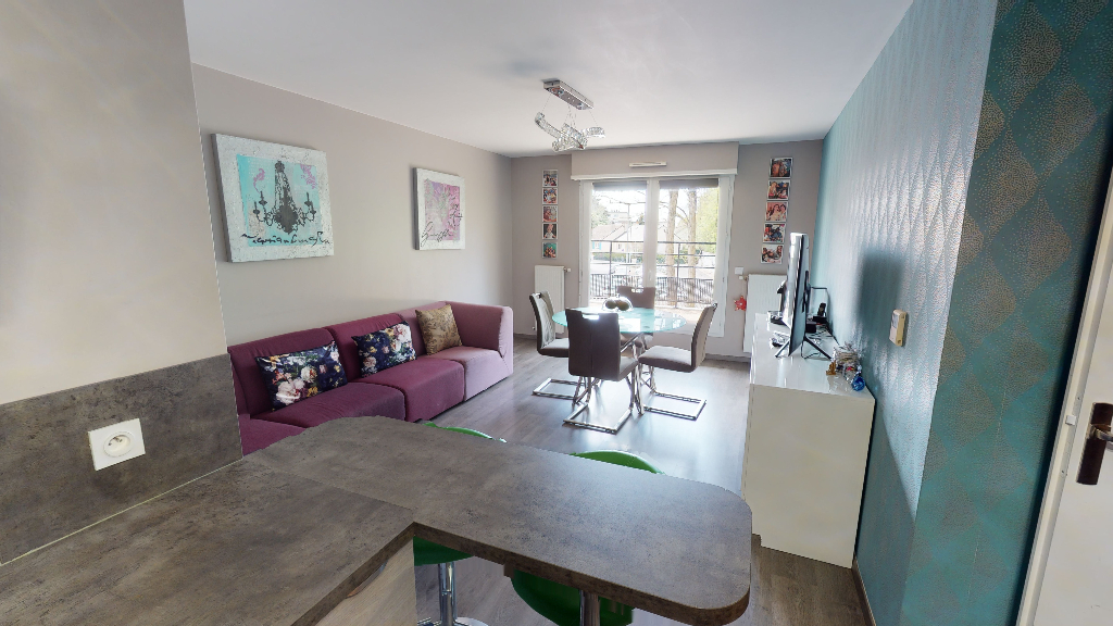 APPARTEMENT 4 PIÈCES AU CALME