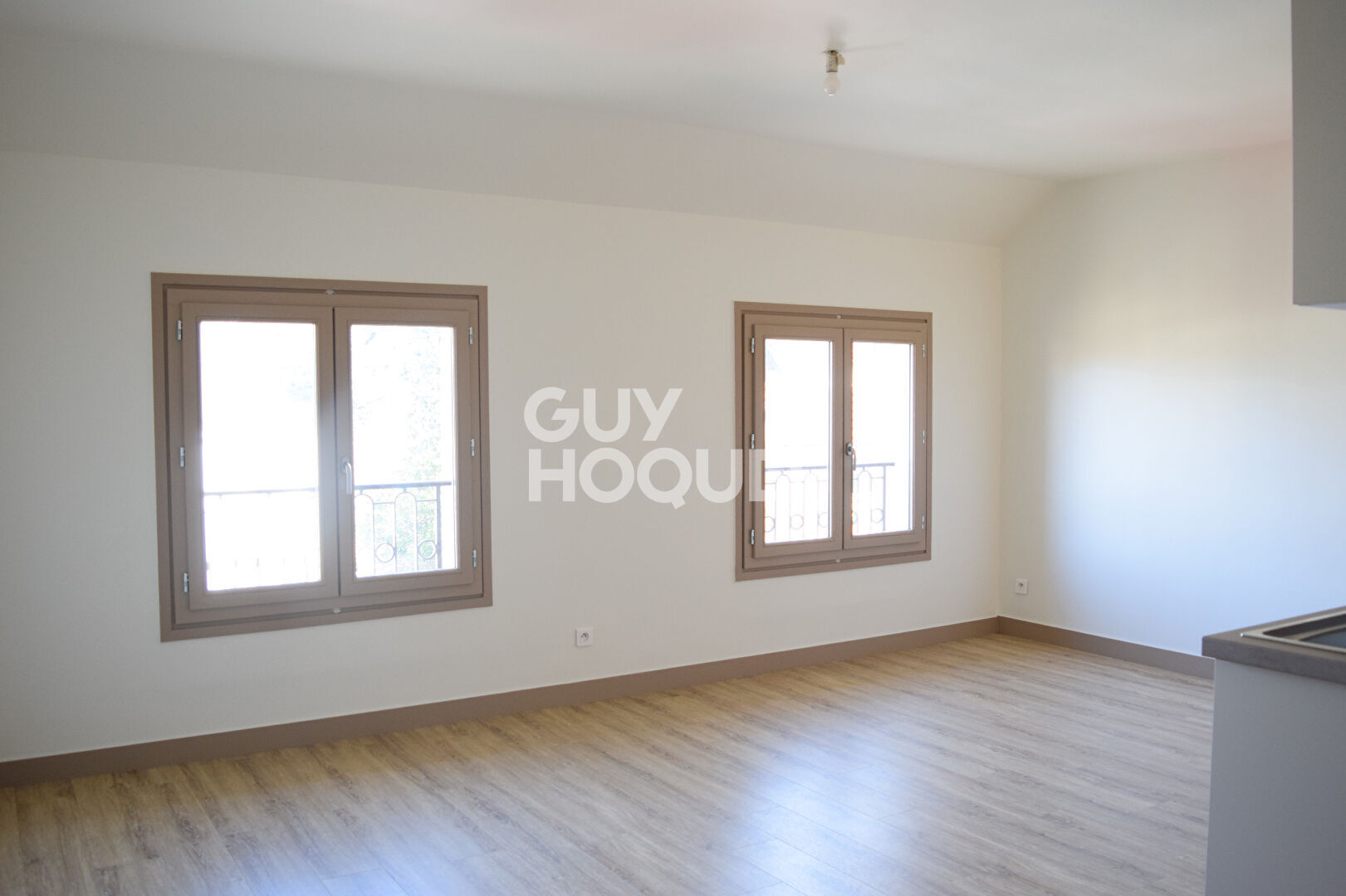 STUDIO AU COEUR DU PERRAY