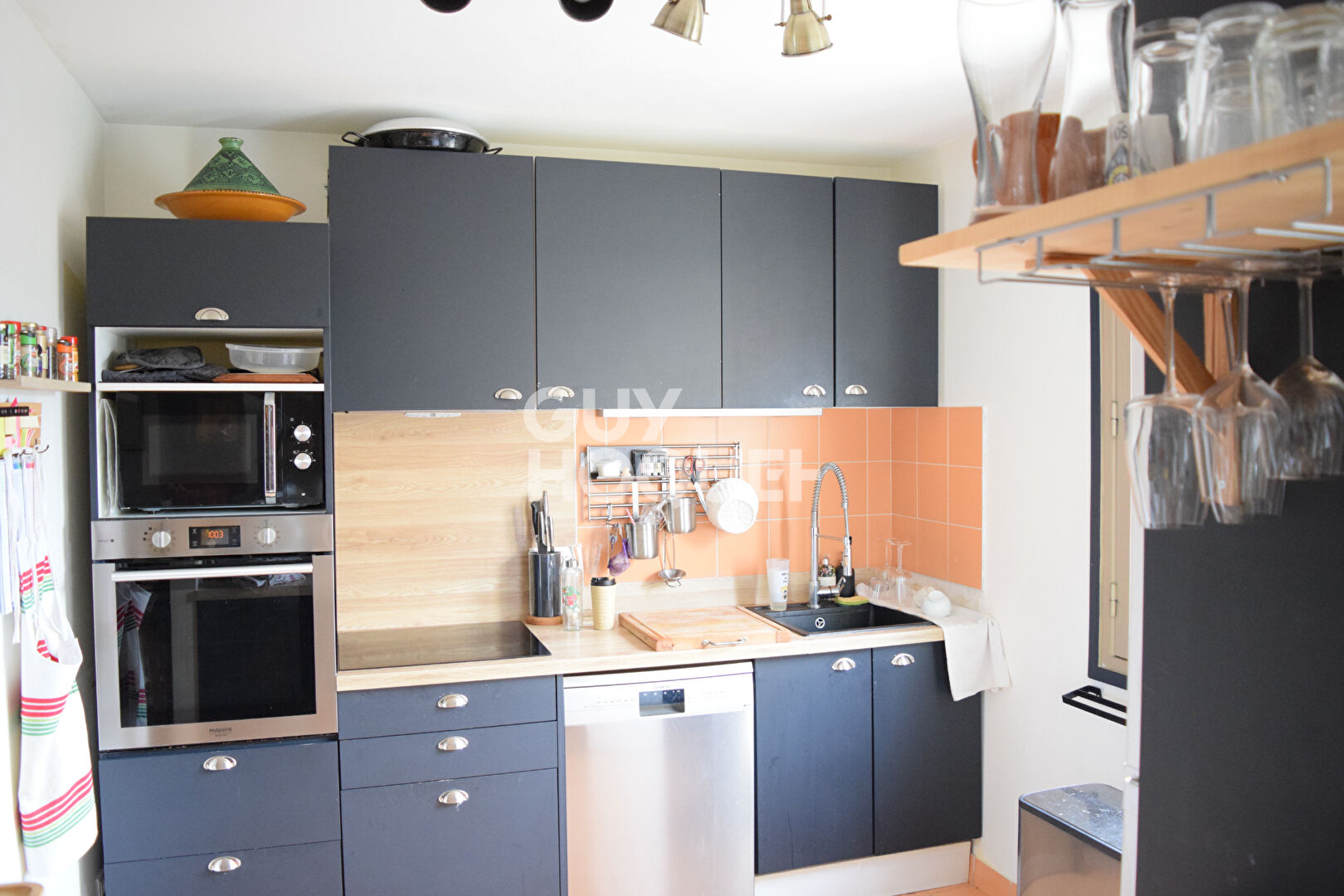 F5  CENTRE-VILLE LE PERRAY EN YVELINES