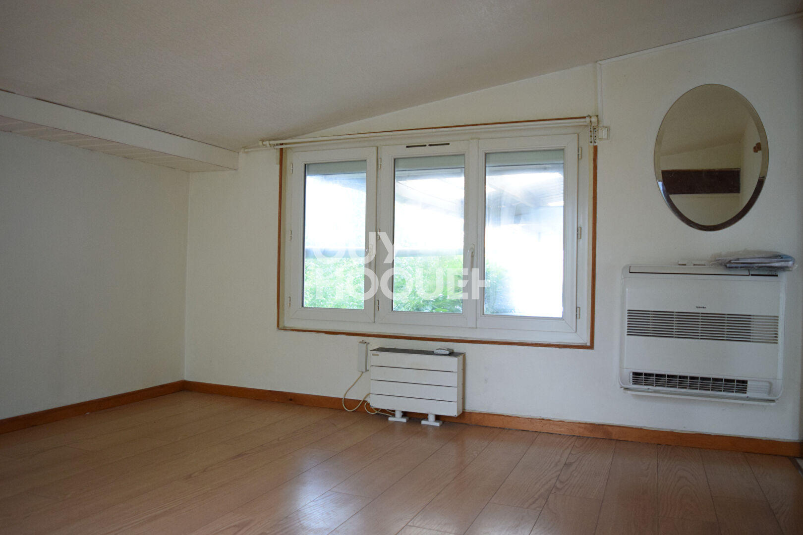 F2 LE PERRAY EN YVELINES