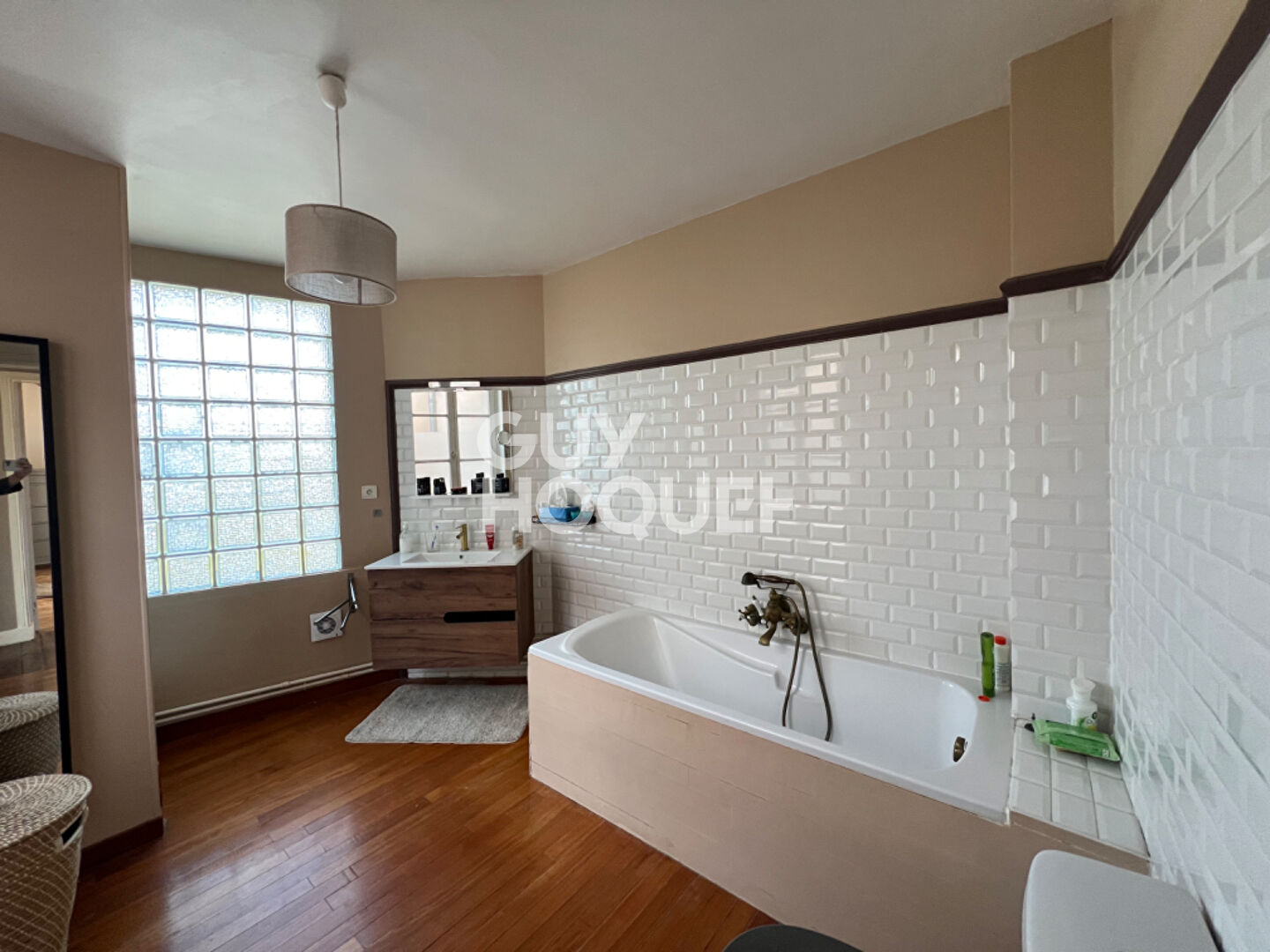 Maison 7 pièce(s) 200 m2