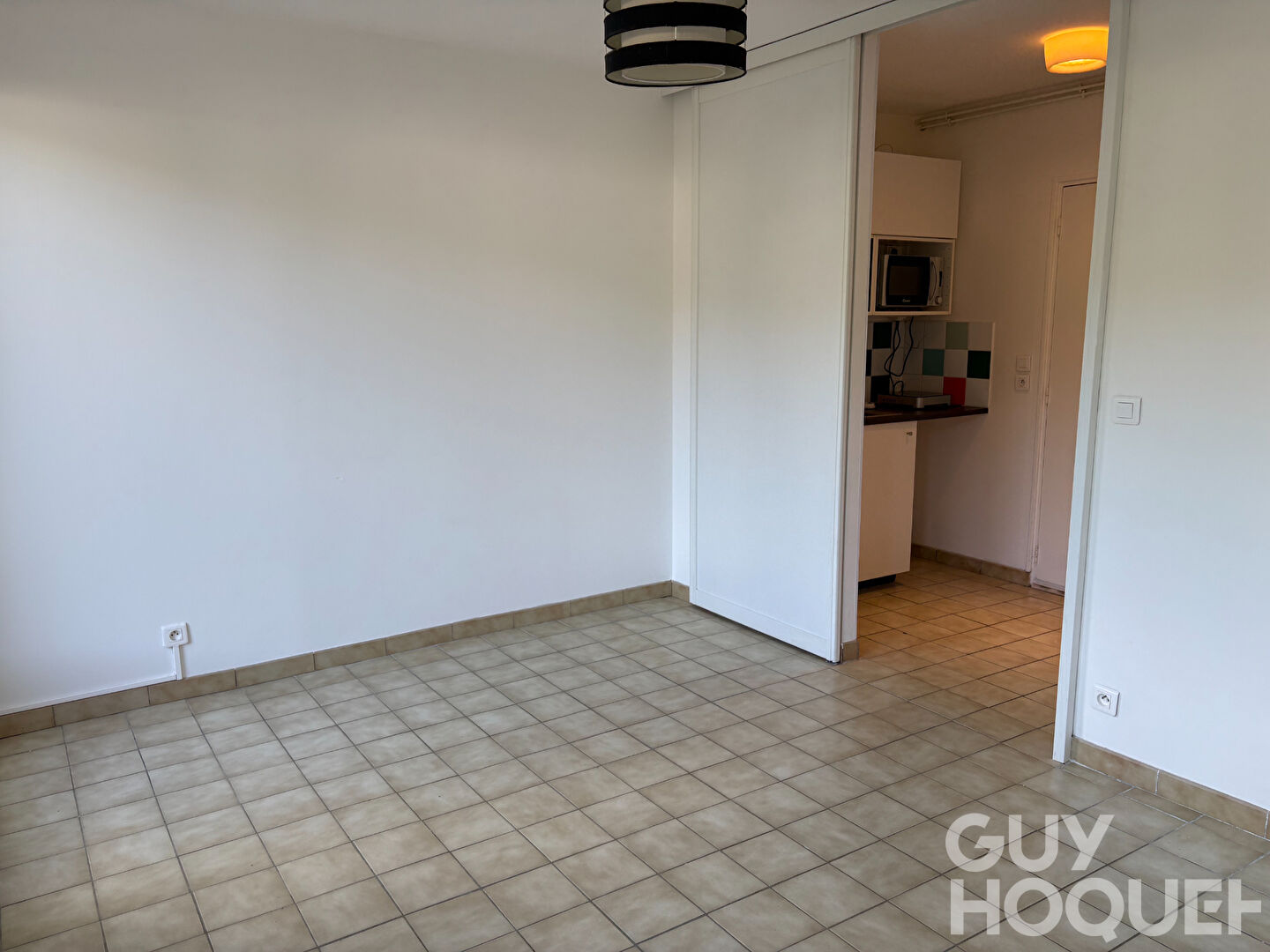 STUDIO LE PERRAY EN YVELINES