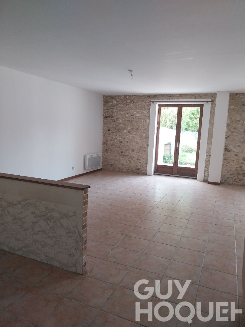 BELLE MAISON EN PIERRES