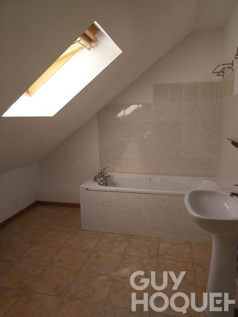 BELLE MAISON EN PIERRES