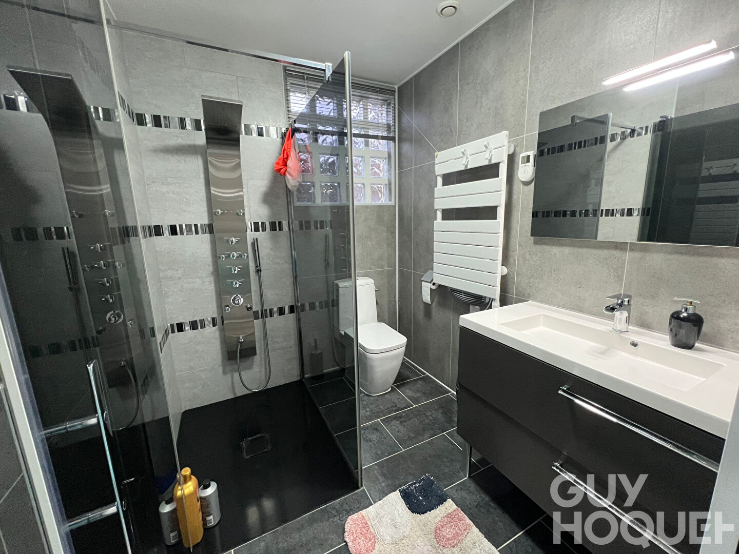 Maison Magny Les Hameaux 9 pièce(s) 261 m2