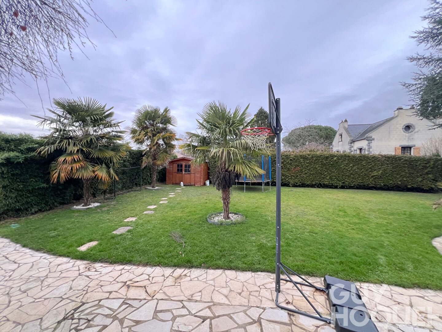 Maison Magny Les Hameaux 9 pièce(s) 261 m2