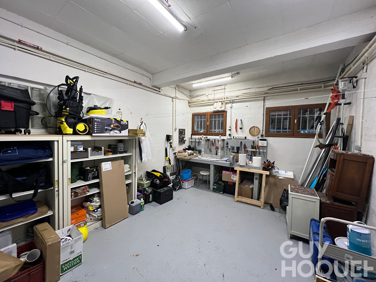 Maison Magny Les Hameaux 9 pièce(s) 261 m2