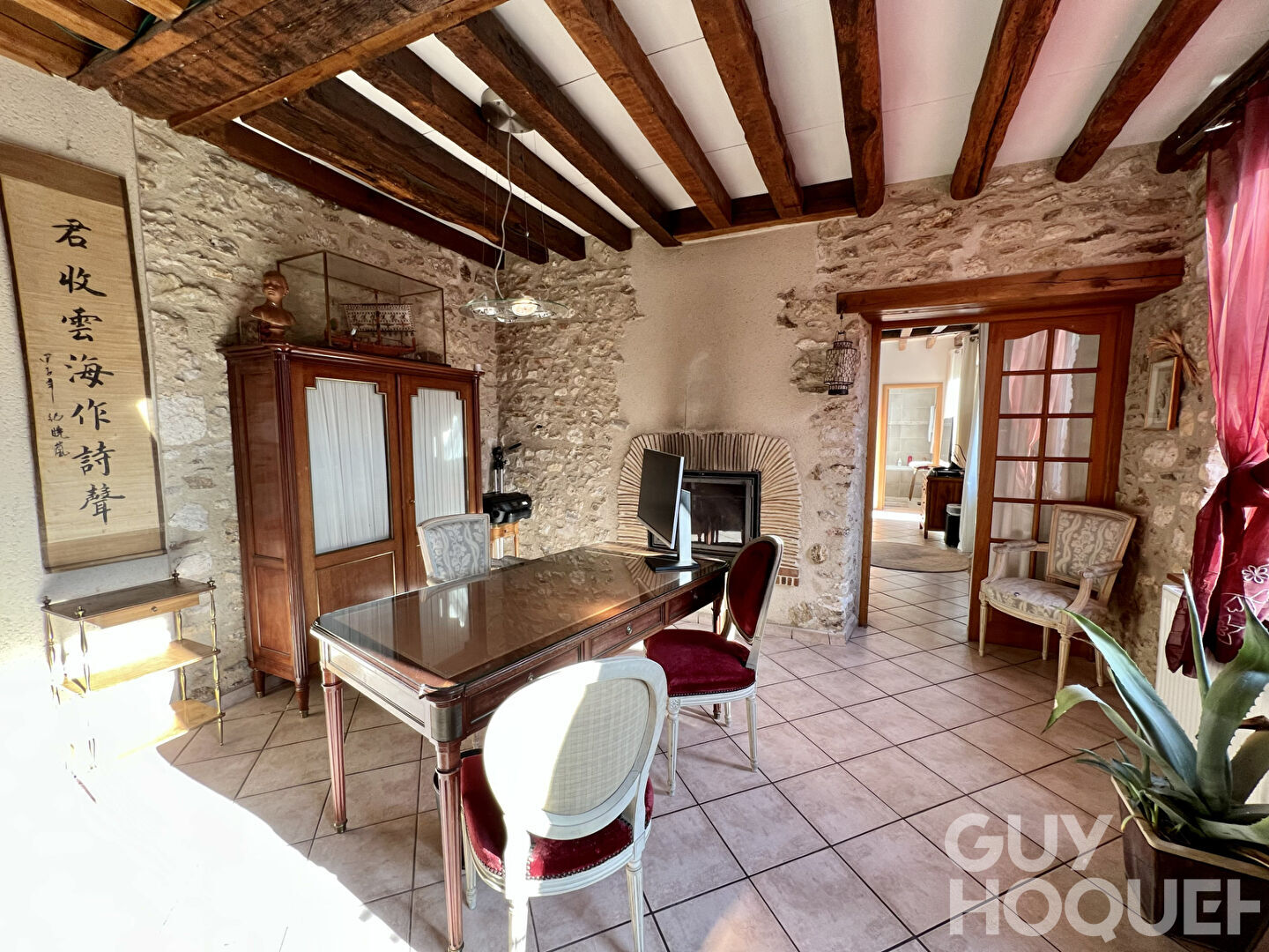 Maison meublée 7 pièces de 262.13 m²