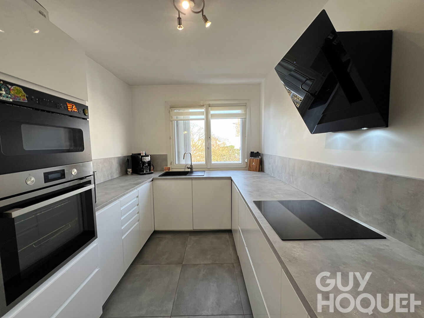 Appartement 3 pièces - 67 m² - Balcon