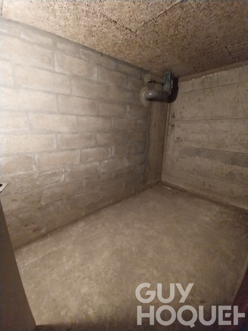 Proche gare et commerces