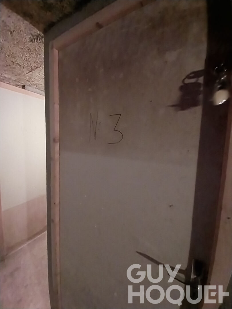 Proche gare et commerces