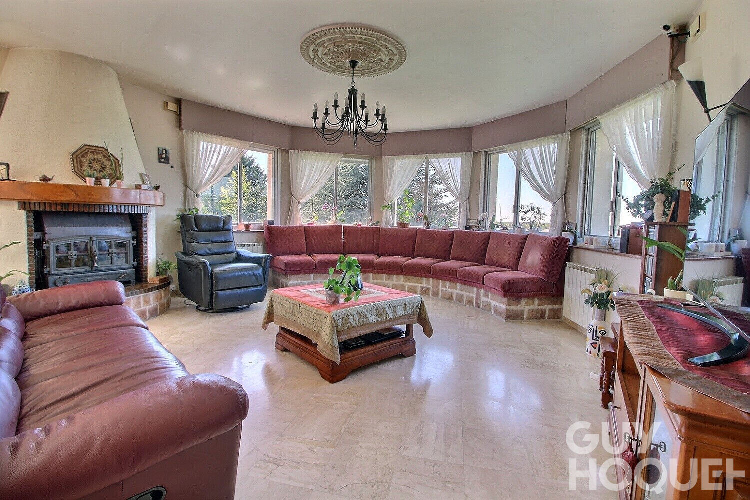 Propriété de 187 m²  - 5 chambres - 7 500 m² de terrain.