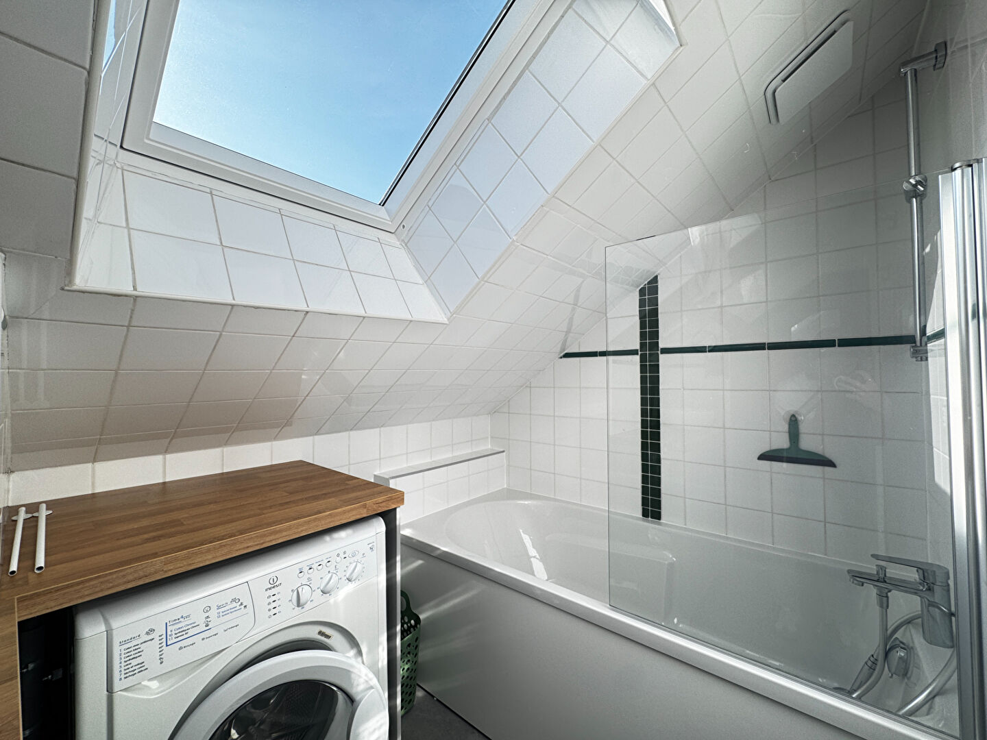 Appartement de type 2 neuf et meublé