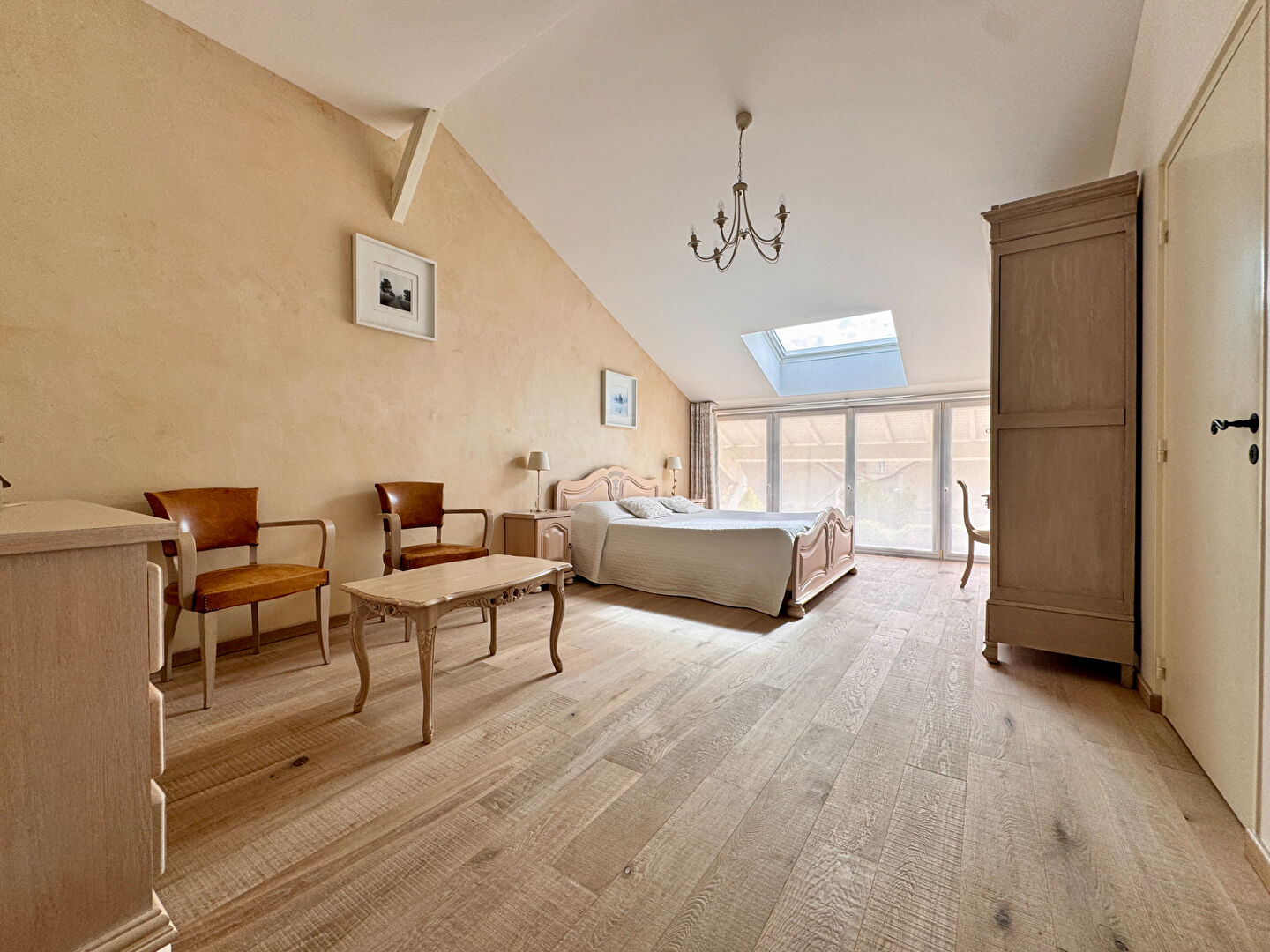 Longère d'exception à vendre à AUMENANCOURT LE GRAND