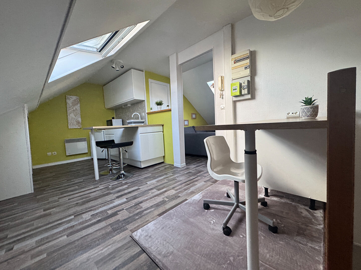 Charmant studio meublé à louer à Saint-Thomas, Reims 