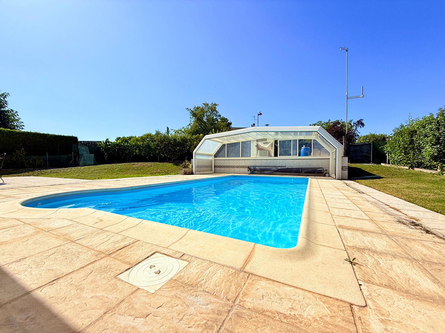 Maison spacieuse 176 m² avec sous-sol total et piscine - Beine-Nauroy (15 min de Reims)