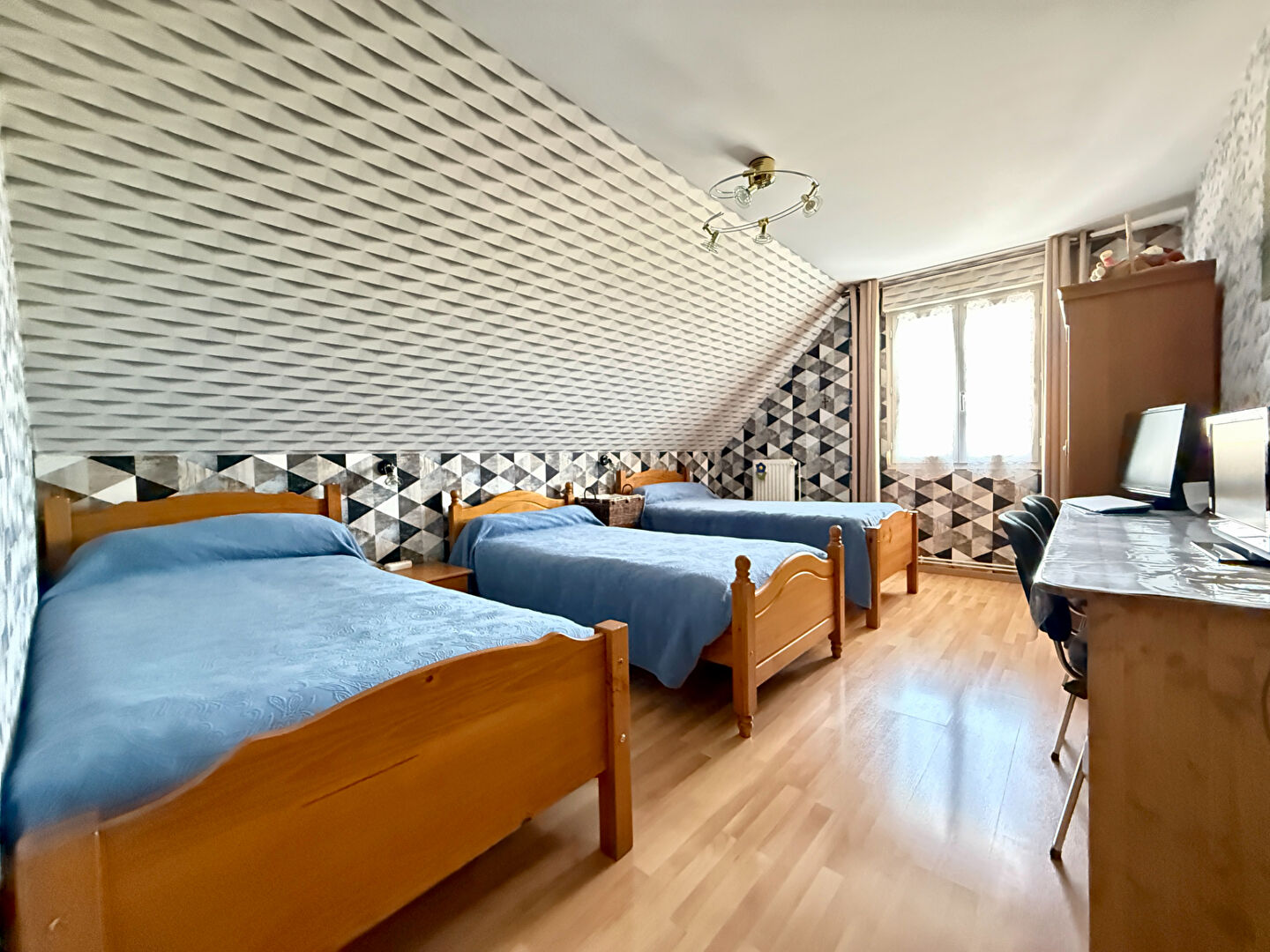 Maison spacieuse 176 m² avec sous-sol total et piscine - Beine-Nauroy (15 min de Reims)
