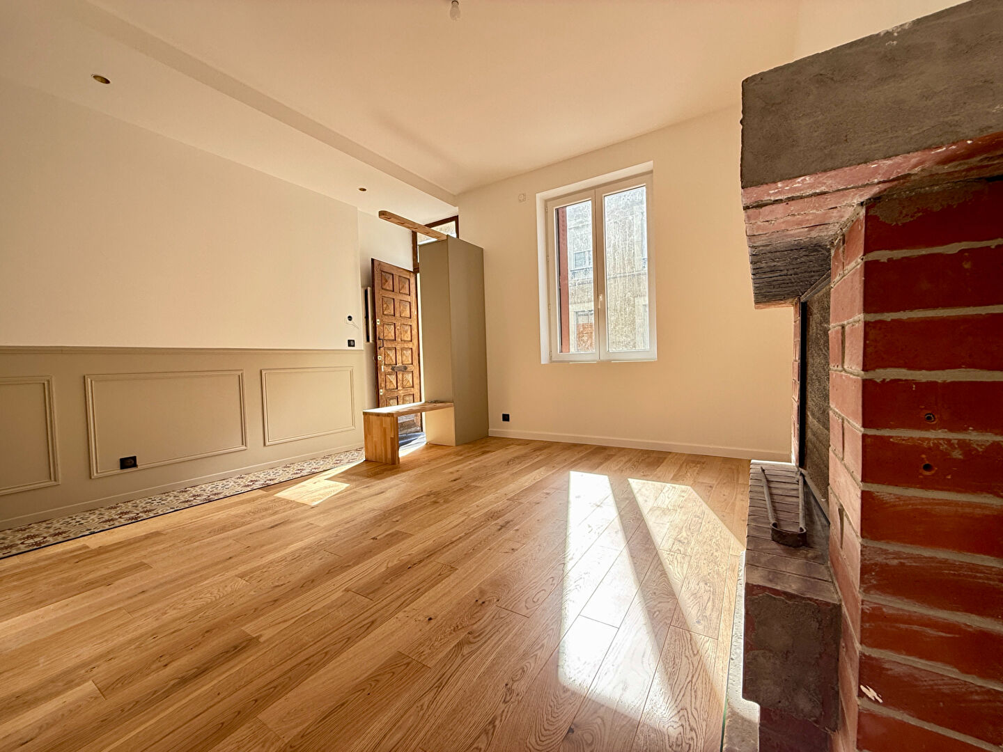 Maison avec extérieur et garage proche centre ville